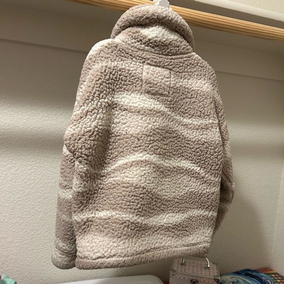 Abercrombie & Fitch kids tan/cream Sherpa jacket girls size 7/8 - Picture 2 of 7